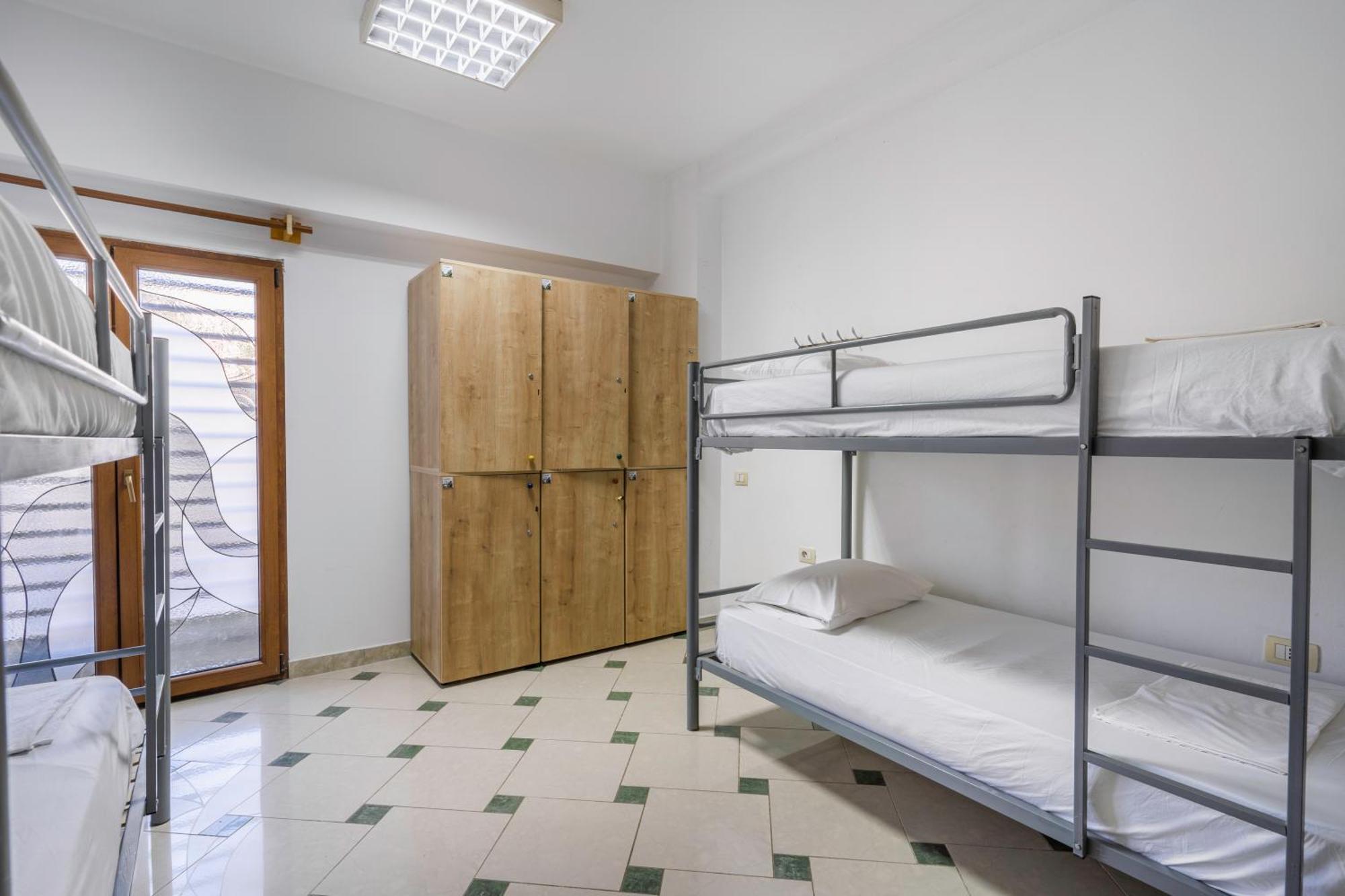 Hostel Hasta La Vista Saranda Extérieur photo